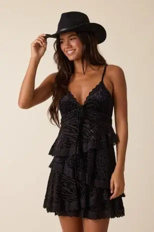 Vestido Corto Estampado Negro