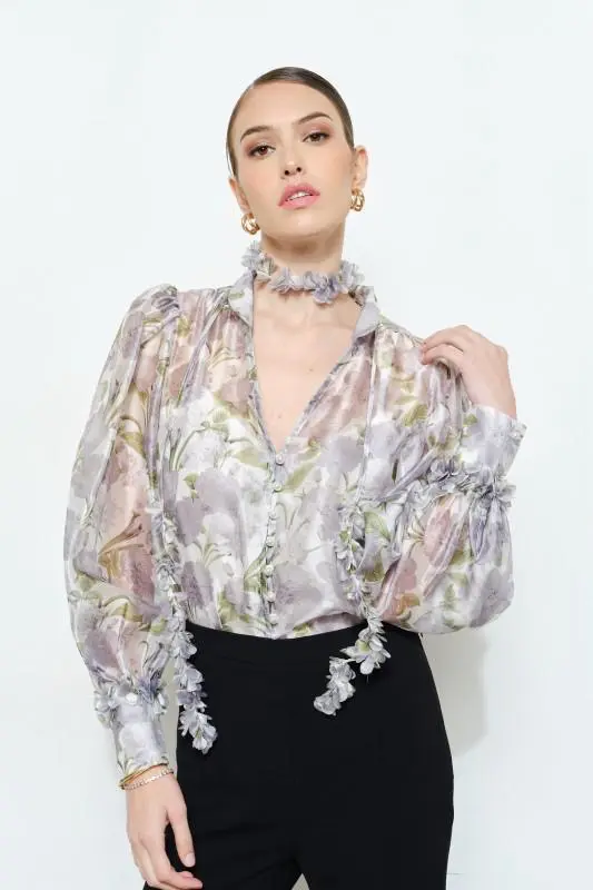 Blusa con Mangas Flowy Gris/Verde